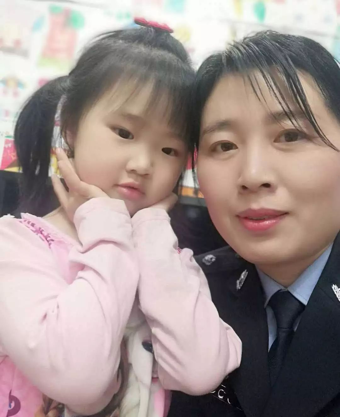 “警察叔叔 我要举报我妈妈”关于孩子举报妈妈事件的深度探讨，从孩子的视角看社会现象与家庭关系反思