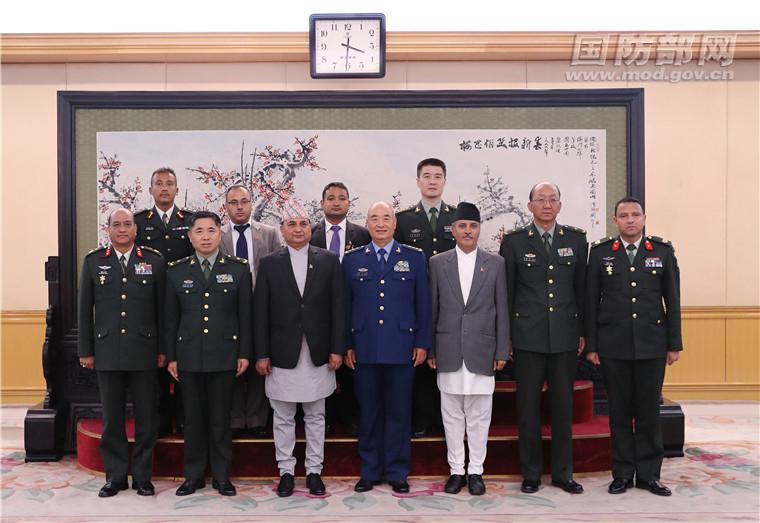 尼泊尔总理拒绝日本游说坚持来华据我了解，并没有官方信息表明尼泊尔总理拒绝日本游说坚持来华。