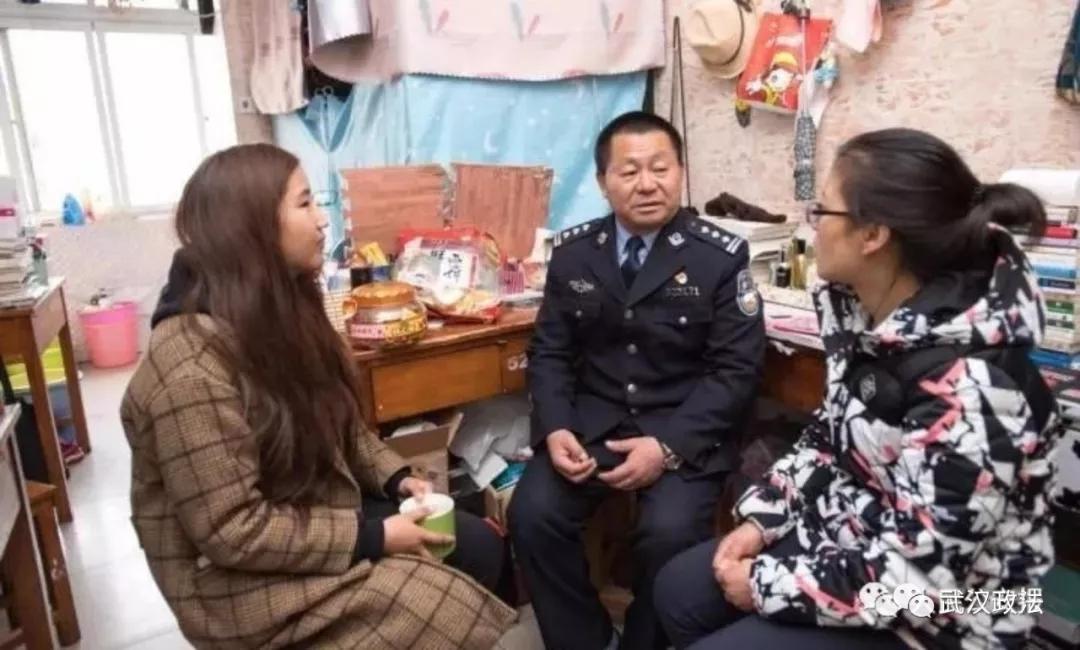 父亲的工资女儿有权利要吗父亲的工资女儿有权利要吗？解读家庭财务与亲情之间的微妙平衡