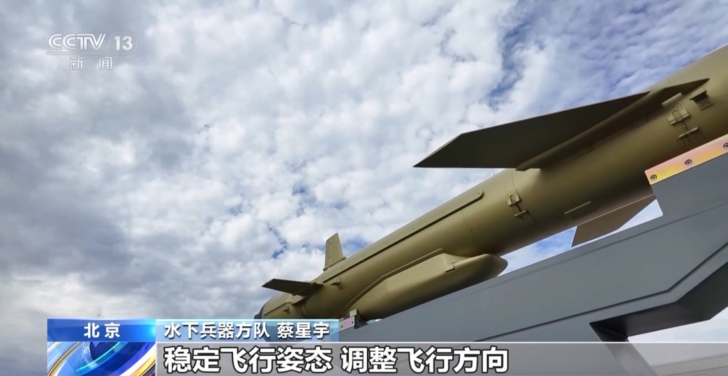 阅兵的“土豪金”“水下刺客”是啥揭秘阅兵中的土豪金与水下刺客，究竟是何方神圣